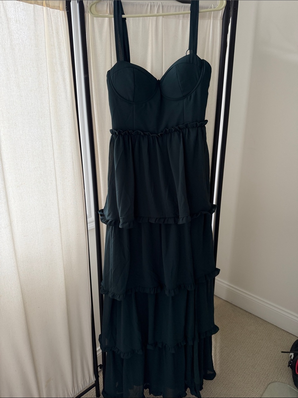 Lulu's Dark Green Tiered Maxi Dress with Sweetheart Bust new with tags